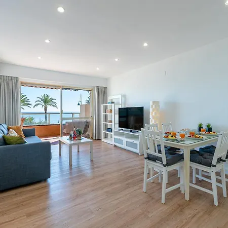 797 - Moderno Piso En Primera Linea De Playa Apartment *