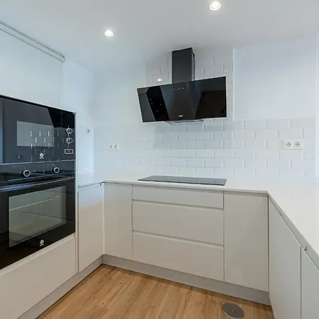 797 - Moderno Piso En Primera Linea De Playa