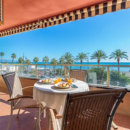 797 - Moderno Piso En Primera Linea De Playa