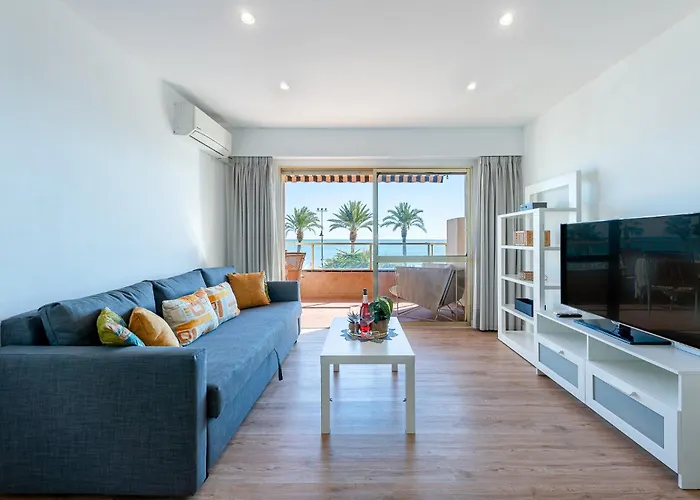 797 - Moderno Piso En Primera Linea De Playa *